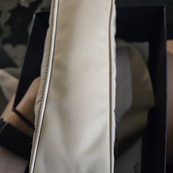 Prada re edition 2005 - Picture 5 of 8